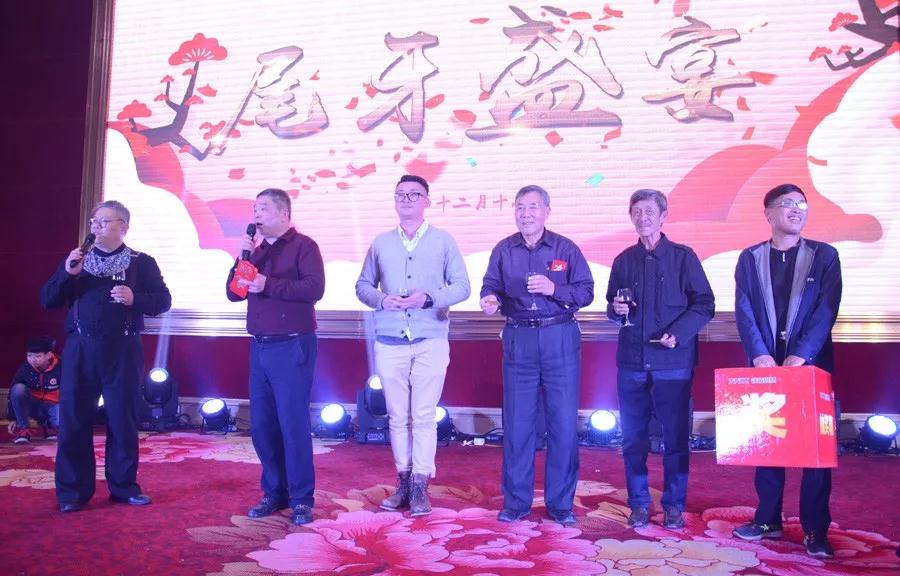 2024新澳门原料网大全十点半